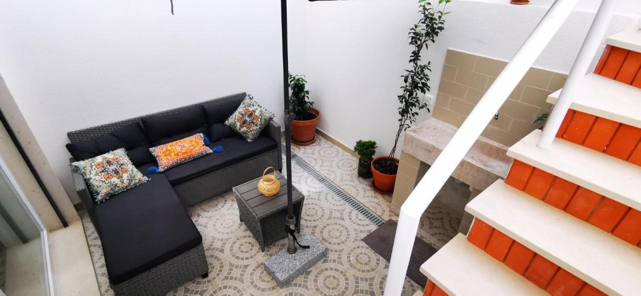 Apartamento Quarto Duplo Com Kitchenette, Wc E Patio Privativo Corroios Exterior foto