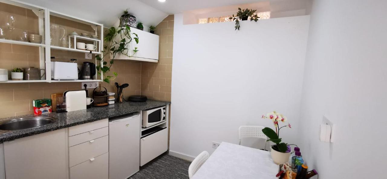 Apartamento Quarto Duplo Com Kitchenette, Wc E Patio Privativo Corroios Exterior foto
